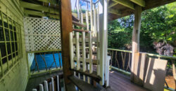 Green Salamander – Upstairs One Bedroom Apartment