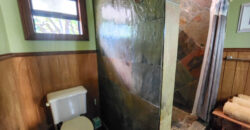 Green Salamander – Upstairs One Bedroom Apartment
