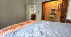 Green Salamander – Upstairs One Bedroom Apartment