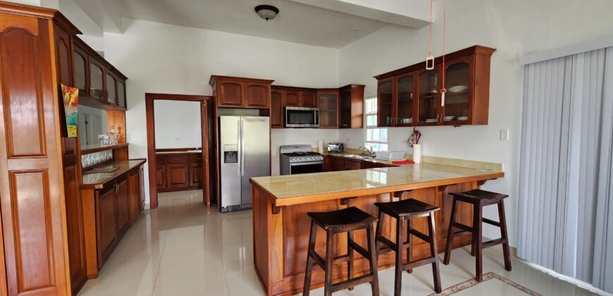 Belmopan Two Story Home – Three Bedroom Apartment