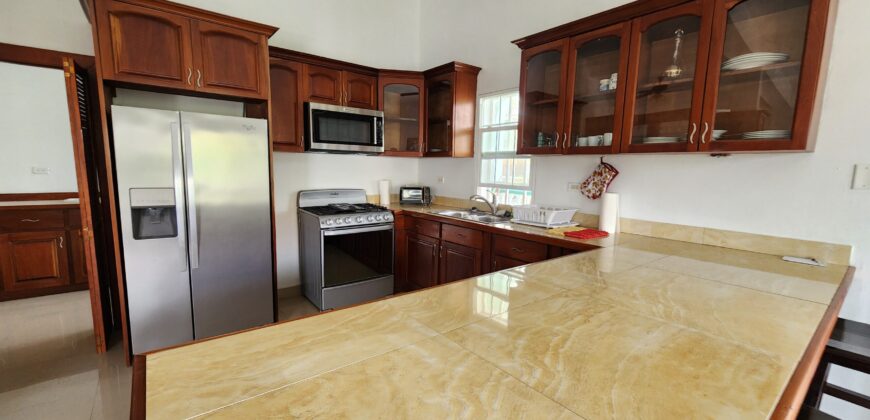 Belmopan Two Story Home – Three Bedroom Apartment