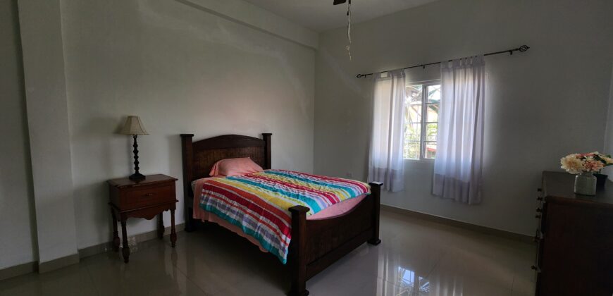 Belmopan Two Story Home – Three Bedroom Apartment
