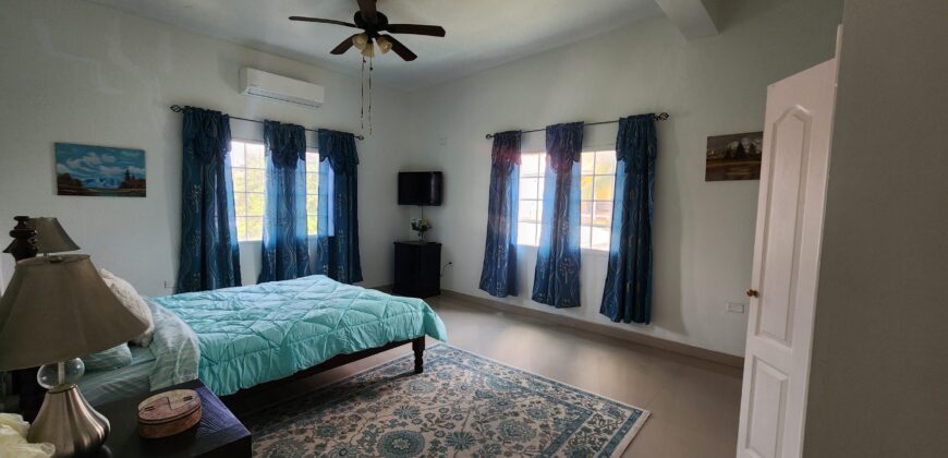 Belmopan Two Story Home – Three Bedroom Apartment