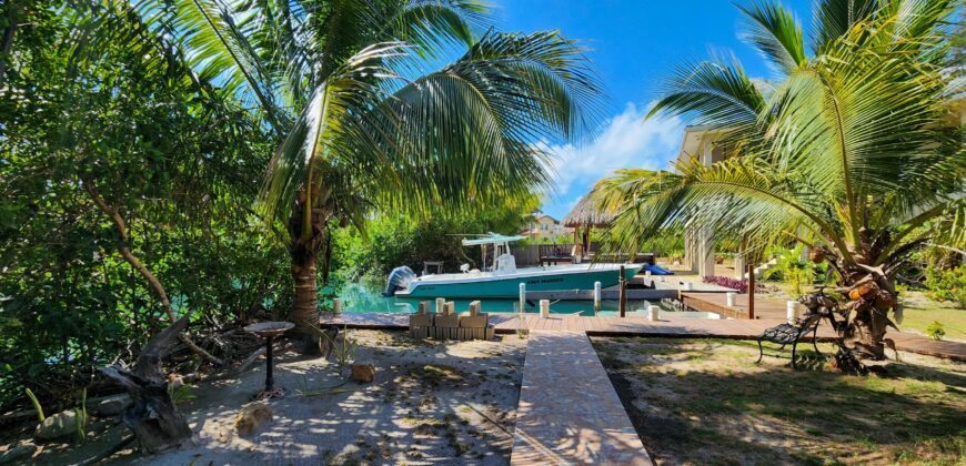 Waterfront Two Bedroom Home – Placencia, Belize