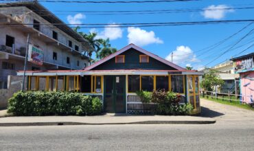 Restaurant and Bar Rental with Prime Road Frontage
