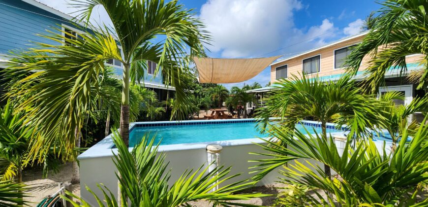 Luna Del Mar – Charming Two-Bedroom Waterfront Condo