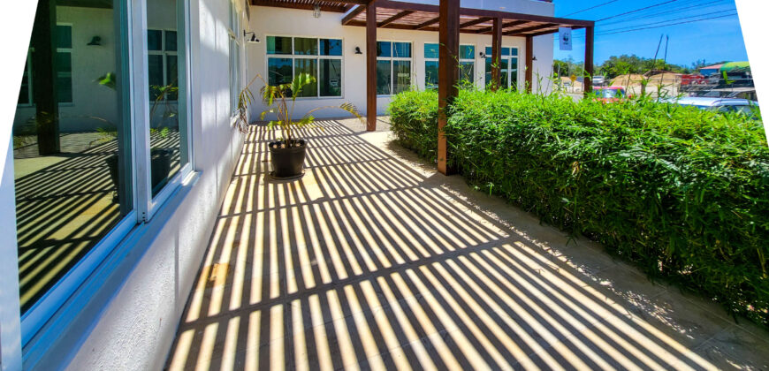 Versatile Open Space in Placencia