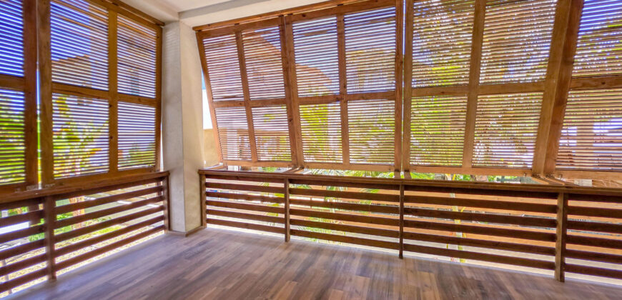 Versatile Open Space in Placencia