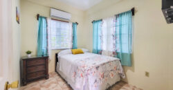 Cozy Sidewalk Apartment – One bedroom
