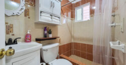 Cozy Sidewalk Apartment – One bedroom
